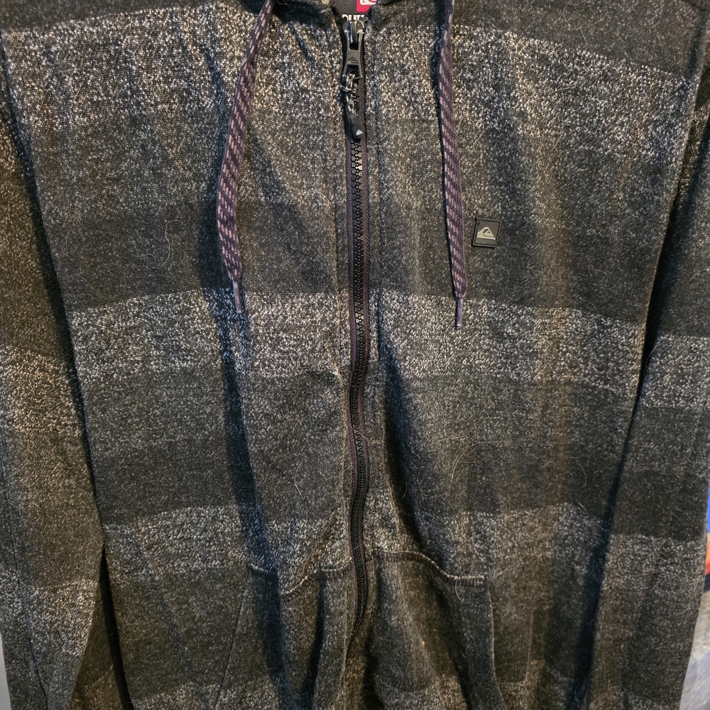 Quiksilver Men's Gray Sweater